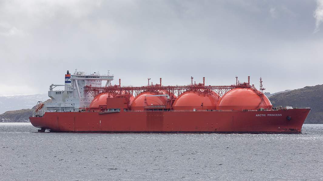 Норвежский танкер Arctic Princess, предназначенный для транспортировки сжиженного природного газа