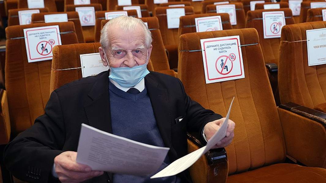 Директор Института лазерной физики СО РАН Сергей Багаев