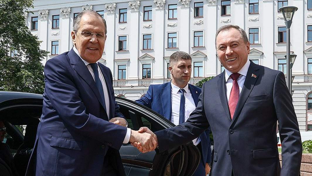 Министр иностранных дел РФ Сергей Лавров и министр иностранных дел Белоруссии Владимир Макей