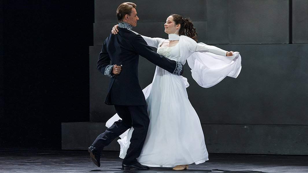 Спектакль «Война и мир»