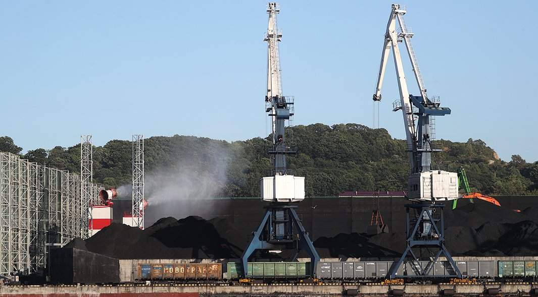порт, погрузка угля