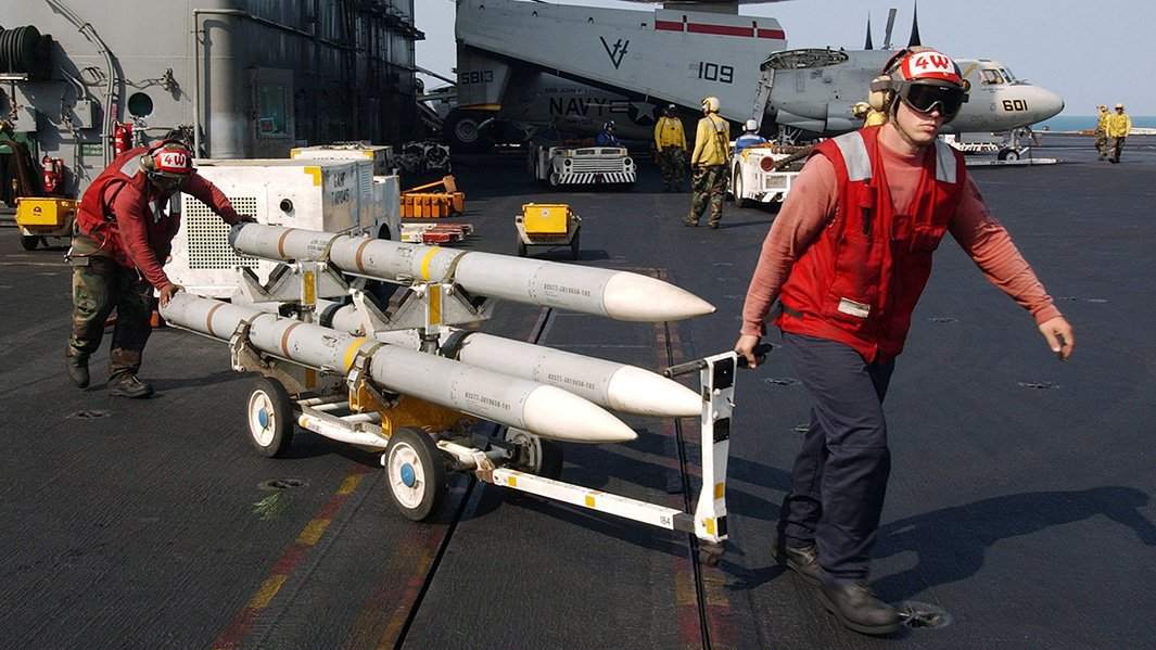 Ракеты AIM-120 AMRAAM