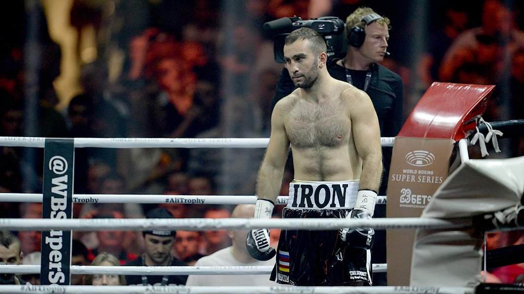 Мурат Гассиев перед началом поединка