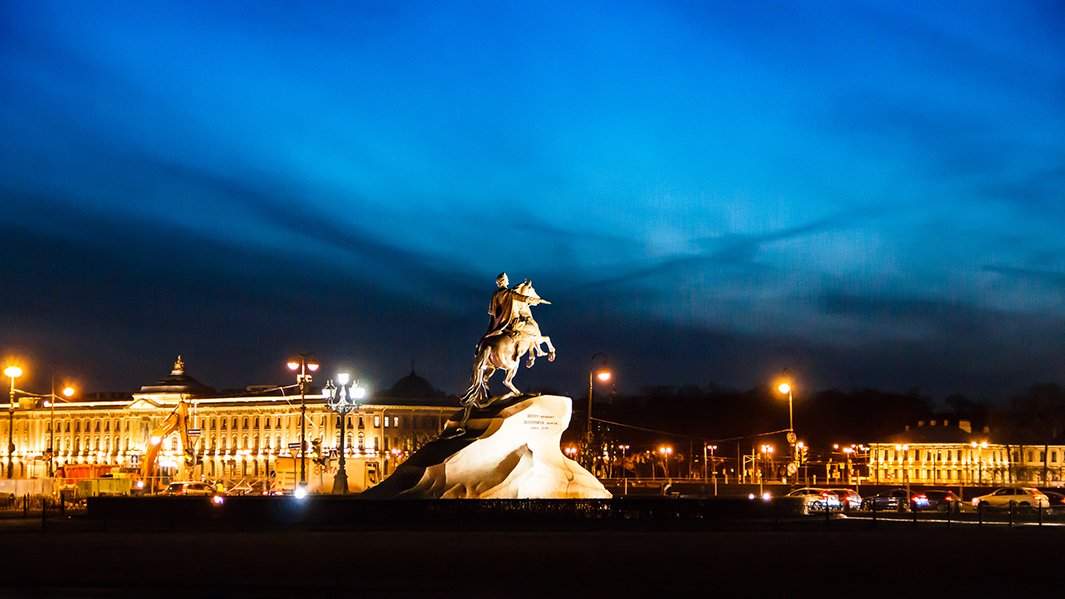 Санкт-Петербург монумент посвящённый Петру Великому