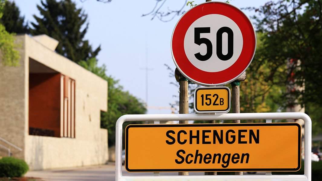 Знак зона шенгена