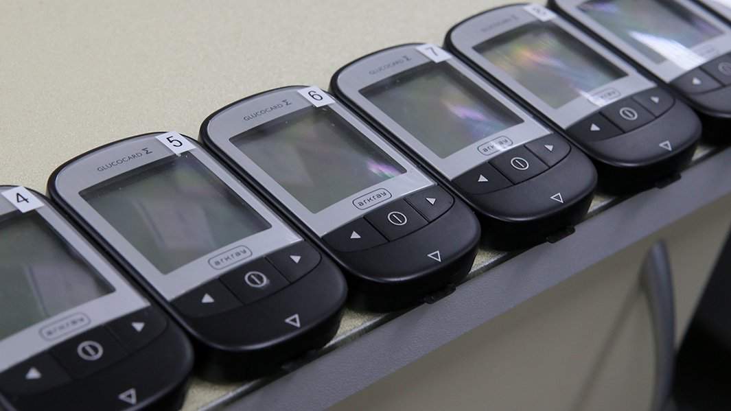 Глюкометр для измерения глюкозы в крови