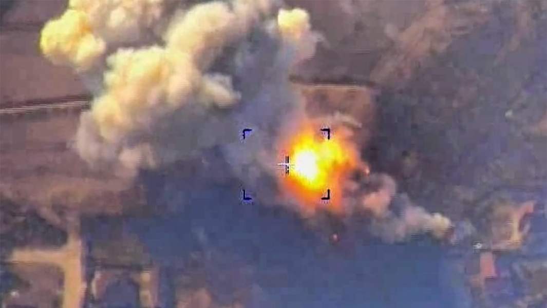 Уничтожение зенитного ракетного комплекса «Бук-М1»