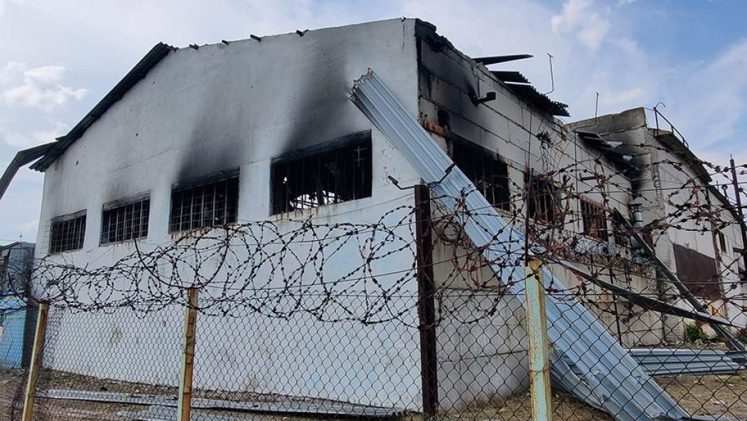 Последствия обстрела следственного изолятора