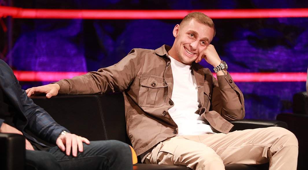 Саша Стоун, бойцовский клуб