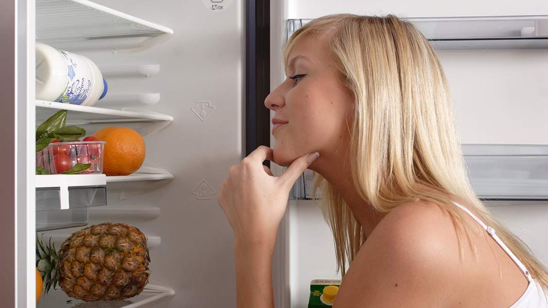 холодильник еда