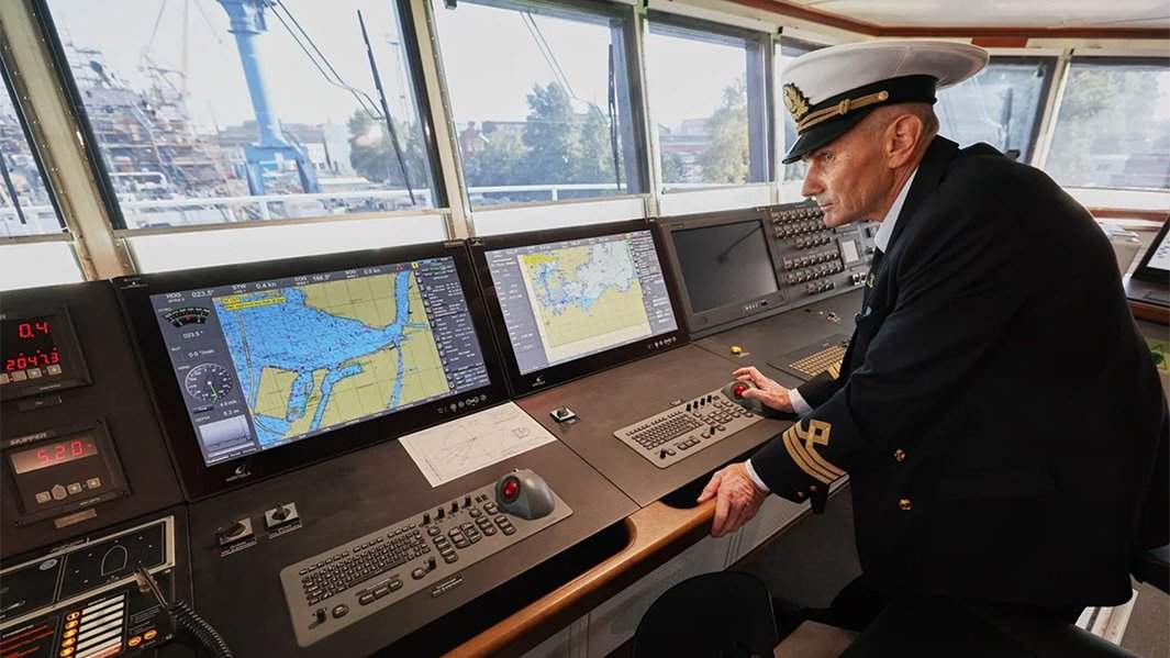 судно Северный полюс