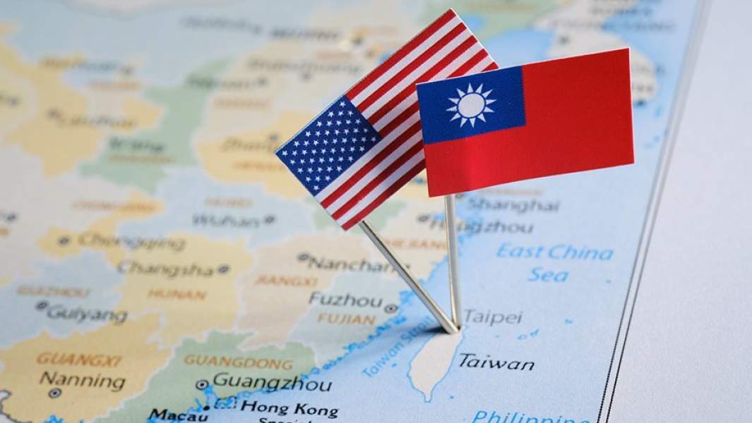 Флаги США и Тайваня на карте