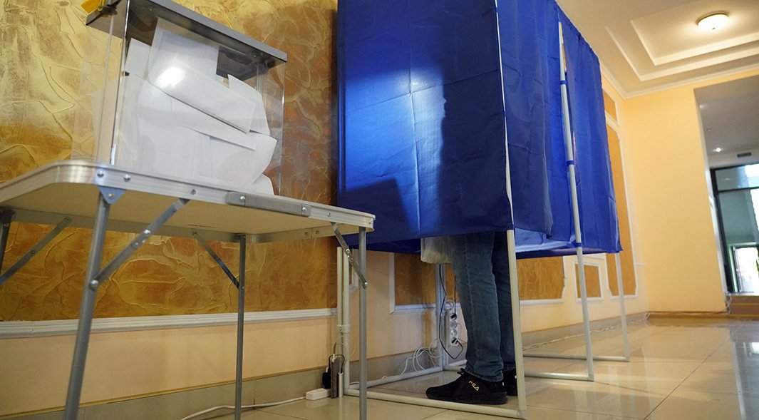 Голосование в Северодонецке на референдуме по вхождению ДНР в состав РФ