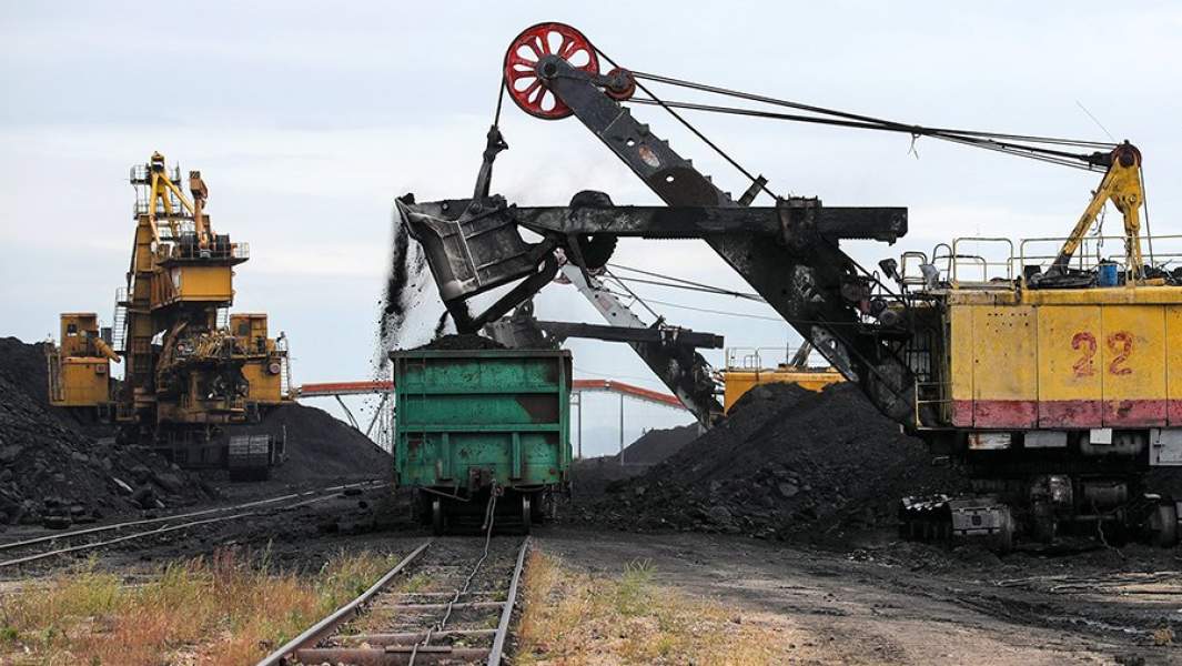 Погрузка угля в вагоны