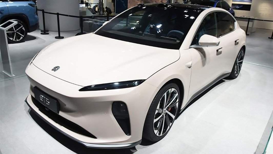Nio ET5