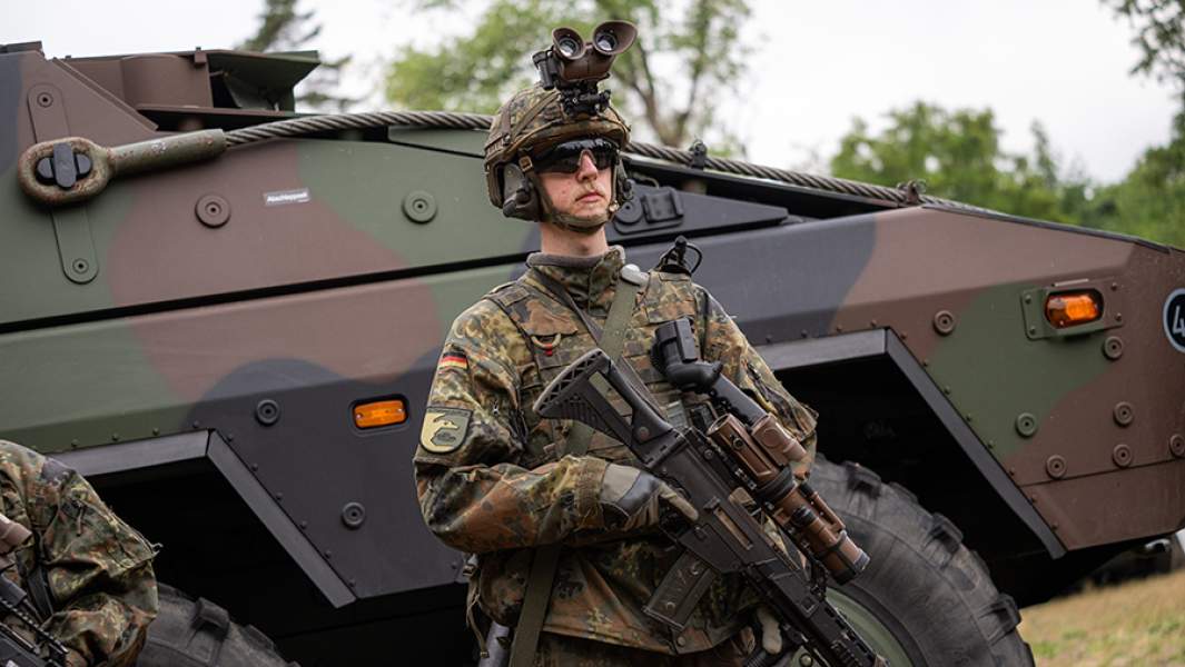 Солдат НАТО