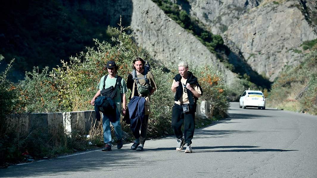 Грузия  КПП крестовый перевал мигранты 