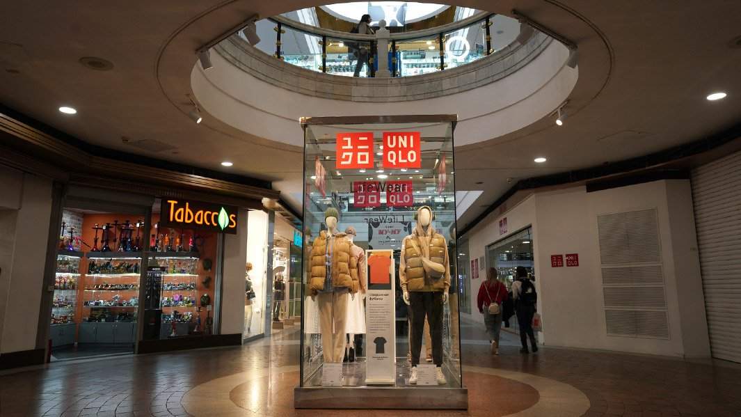 Uniqlo закрыт в ТЦ
