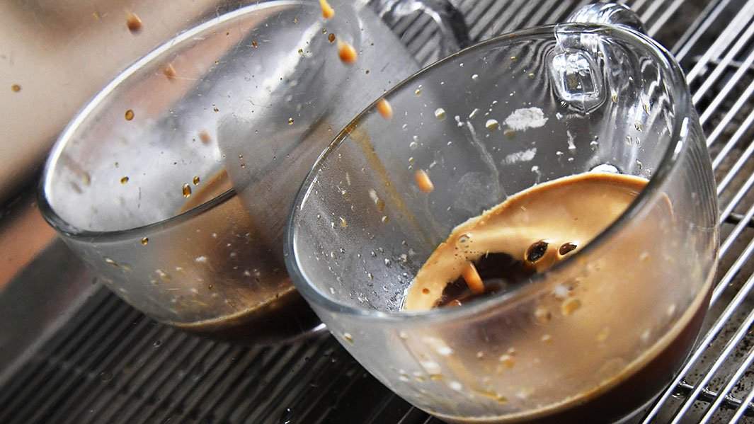 Эспрессо из кофе машины