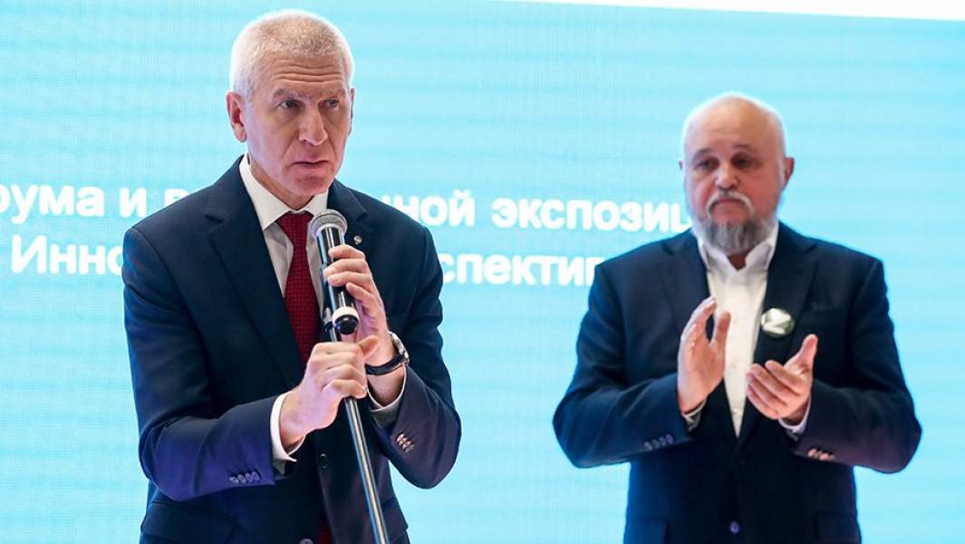 Minister of Sports of the Russian Federation Oleg Matytsin and Governor of the Kemerovo Region Sergey Tsivilev