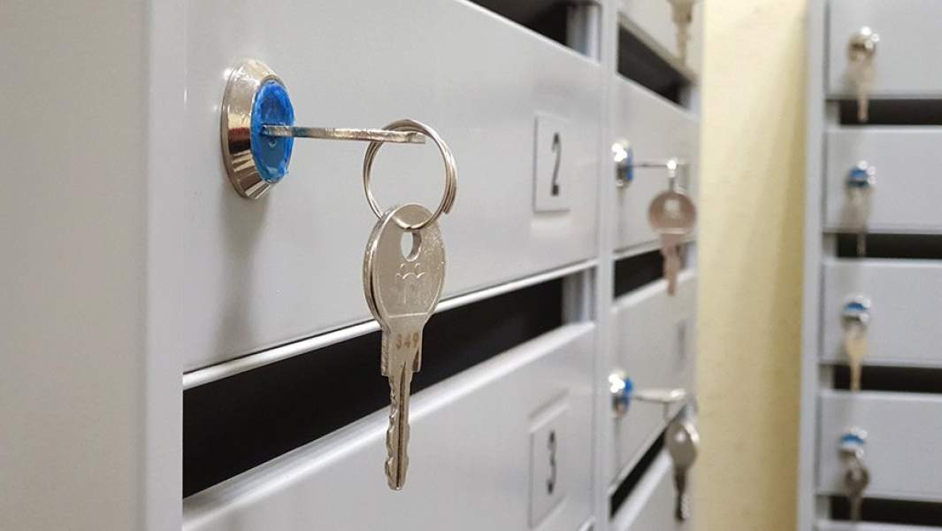 Почтовые ящики в многоэтажном жилом доме