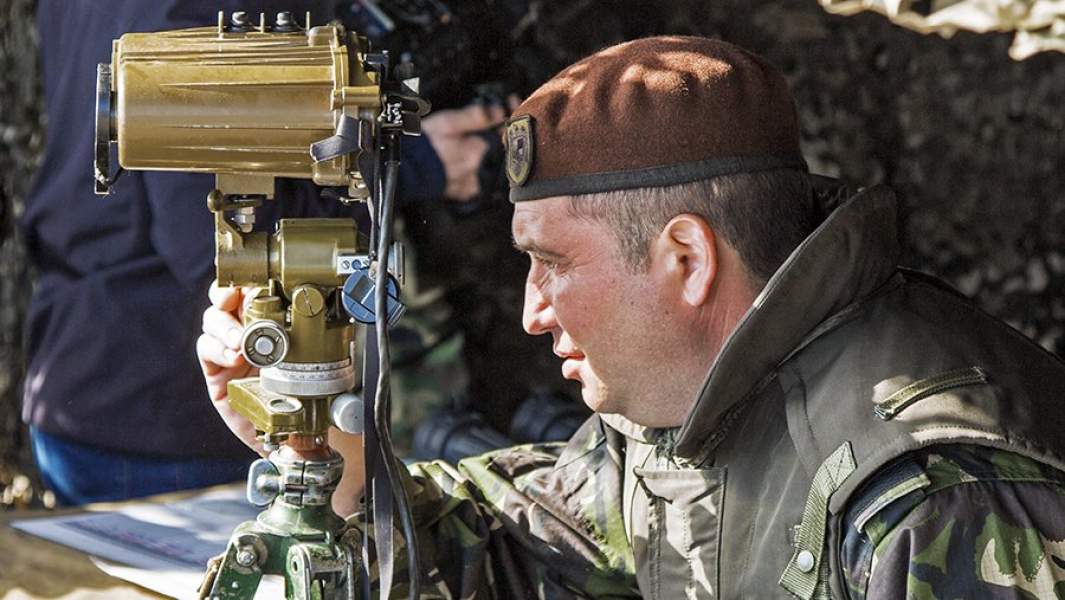 Политики молдавии. Военный объект в Молдавии. Политики Молдовы. Военное объект в Молдове. Армия Молдовы 2022 форма.