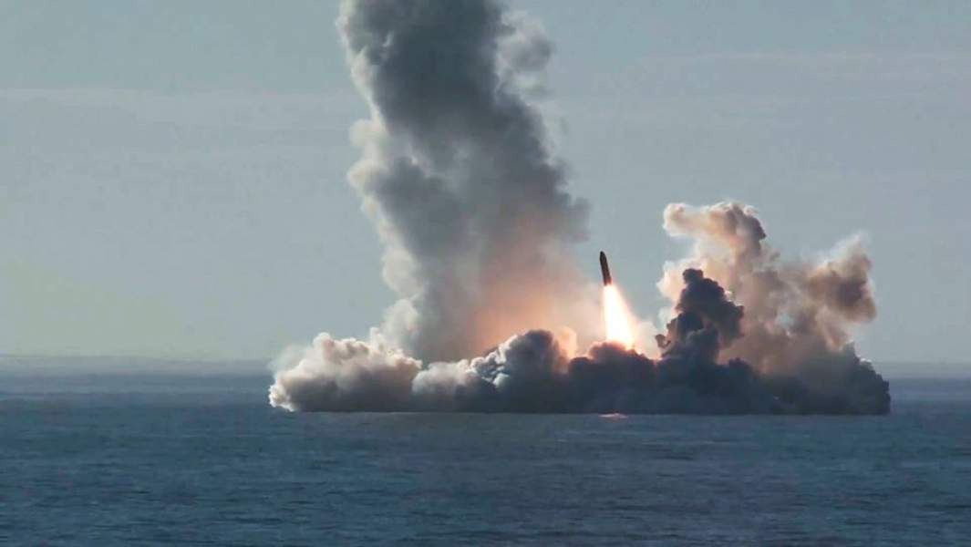 Запуск ракеты «Булава»