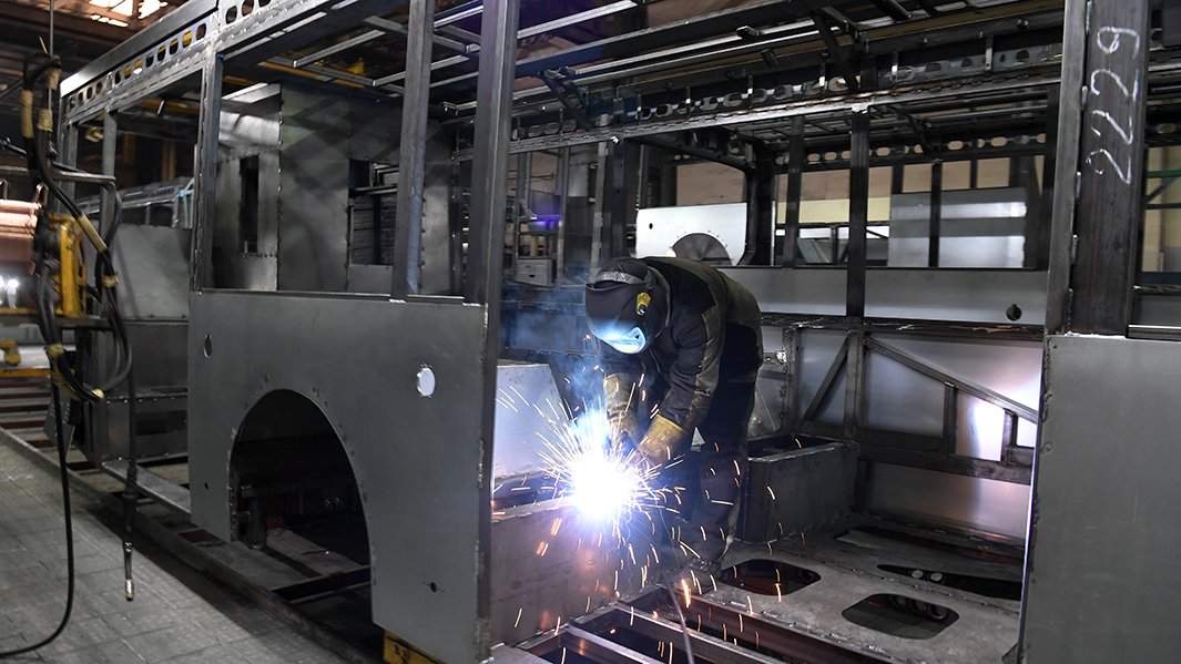 автобус производство сварка