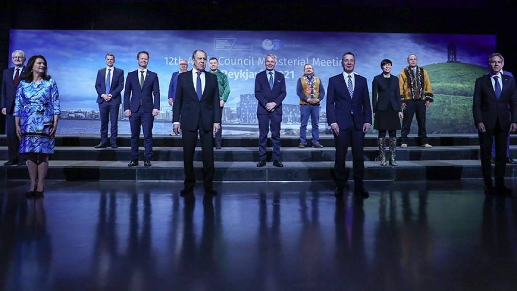 Министр иностранных дел Швеции Анн Линде, министр иностранных дел РФ Сергей Лавров, министр иностранных дел Исландии Гудлёйгур Тор Тордарсон и государственный секретарь США Энтони Блинкен (слева направо на первом плане) перед началом министерского заседания Арктического совета в Рейкьявике