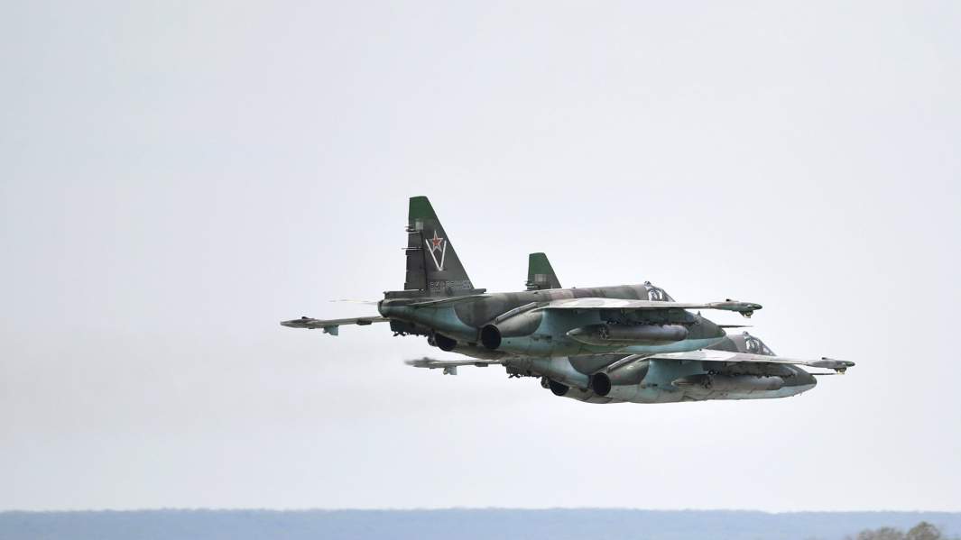 Avión Su-25