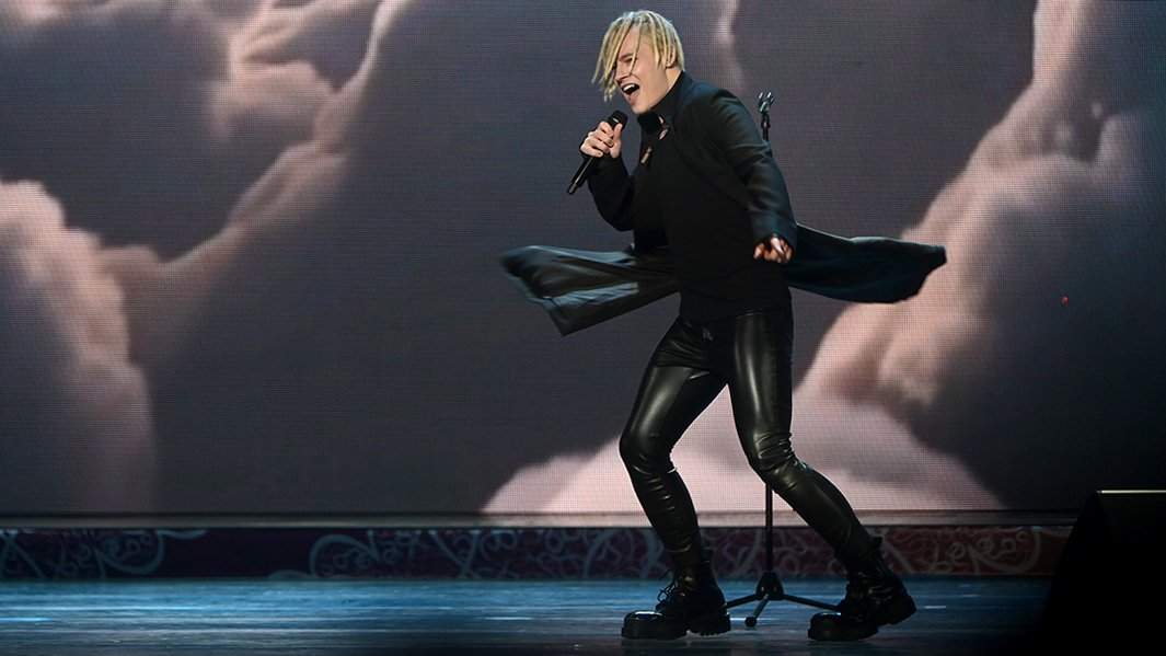 Российский певец, композитор и автор песен SHAMAN 