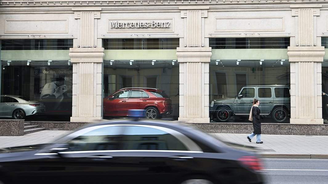 автосалон Mercedes