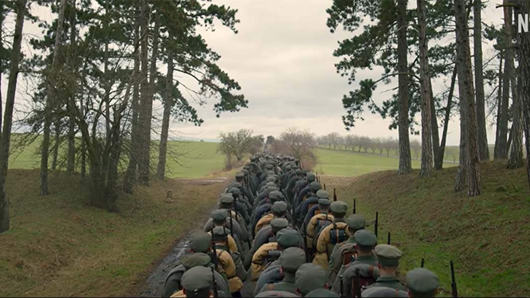 кадр из фильма на западном фронте без перемен