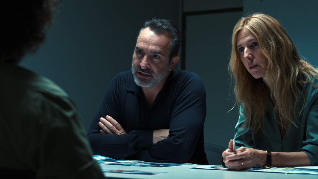 Кадр из фильма «Шрамы Парижа»