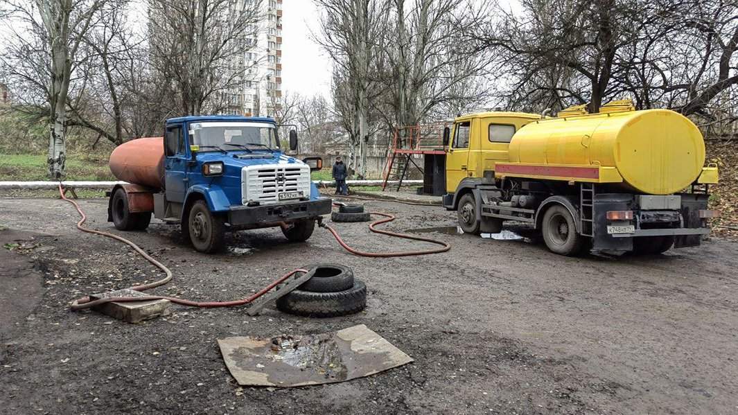 Заправка водой поливомоечной машины