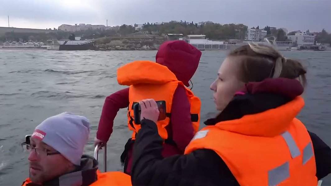 Операция по спасению дельфинов