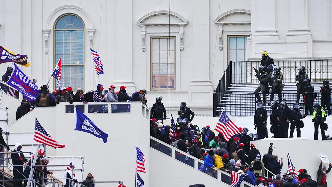 Штурм Капитолия сторонниками Дональда Трампа