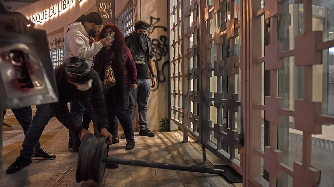 протест в Бейруте