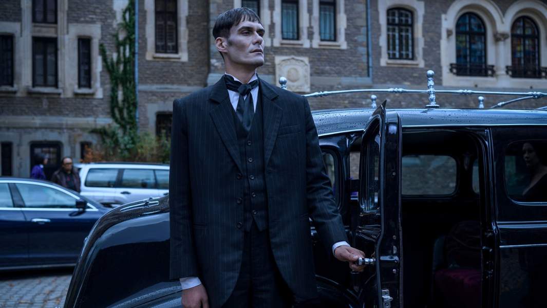 Кадр из сериала «Уэнсдэй»