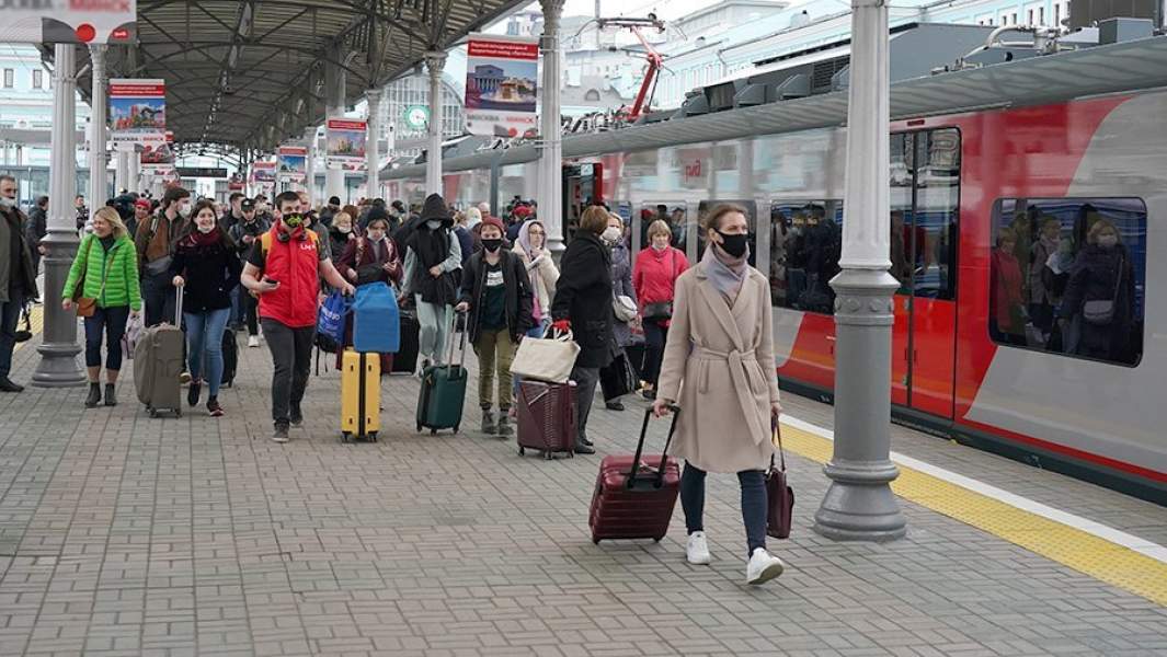 Пригородные поезда