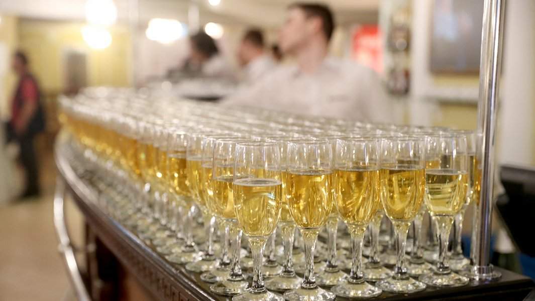 алкоголь шампанское