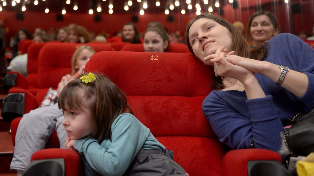 кинотеатр зрители дети