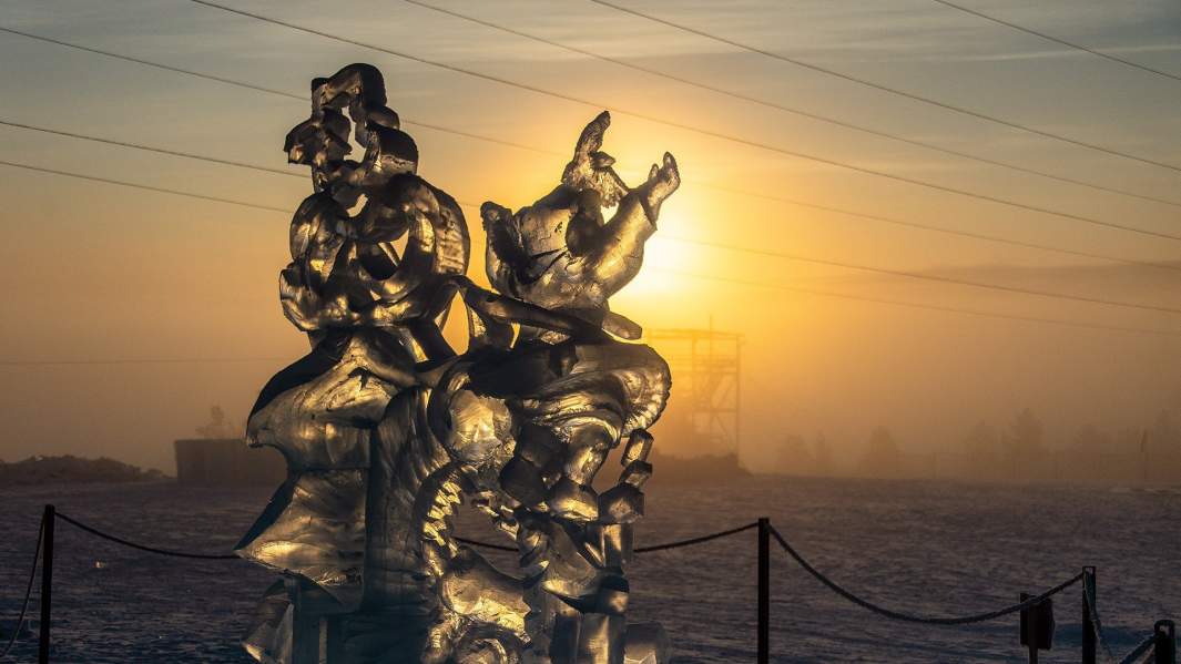 Ледяная фигура в парке "Урдэл" 