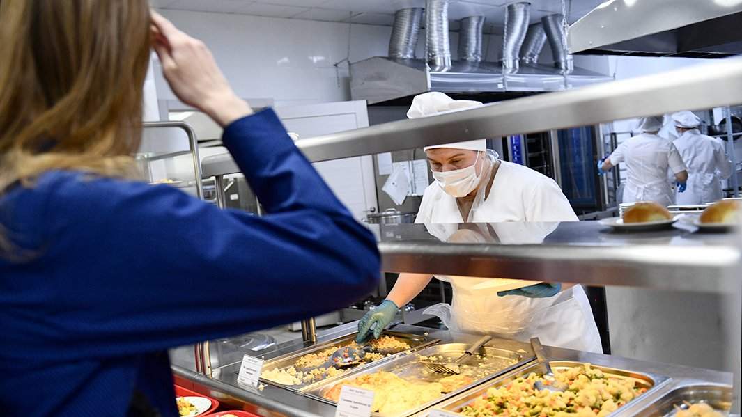 столовая еда школа