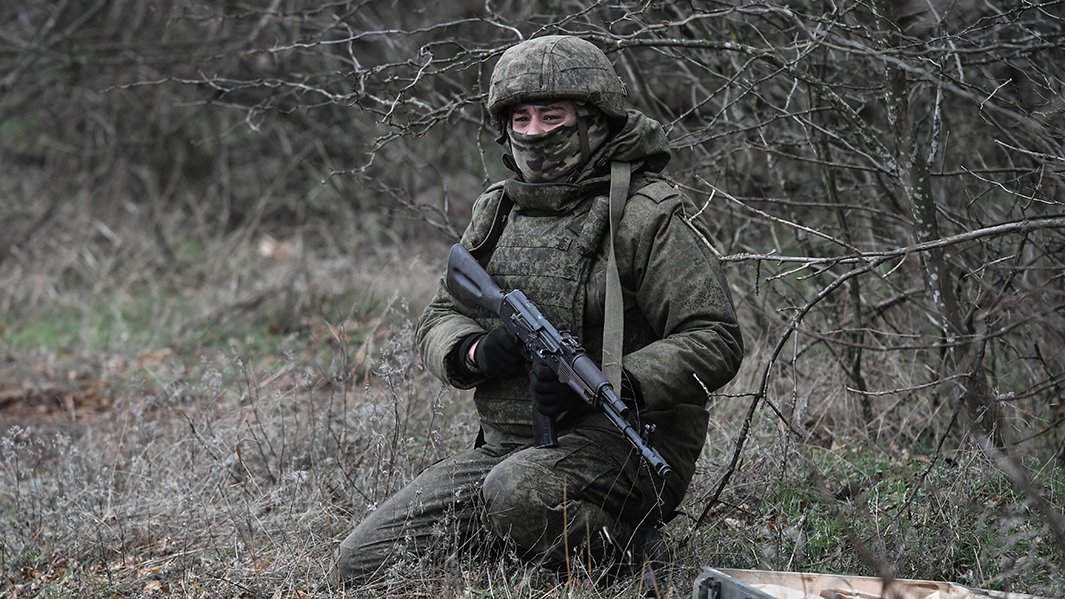 Военнослужащий