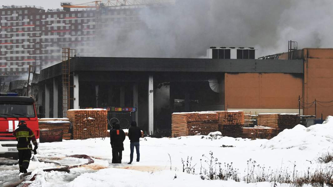 Пожар в торговом центре «Стройпарк»