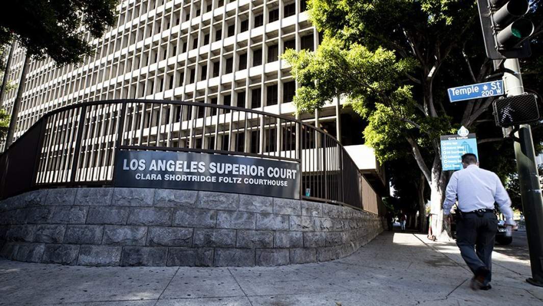 Вид на Центр уголовного правосудия Клары Шортридж Фольц в Лос-Анджелесе, Калифорния, США, 21 июля 2021 года, где бывший голливудский продюсер Харви Вайнштейн предстал перед судом после экстрадиции