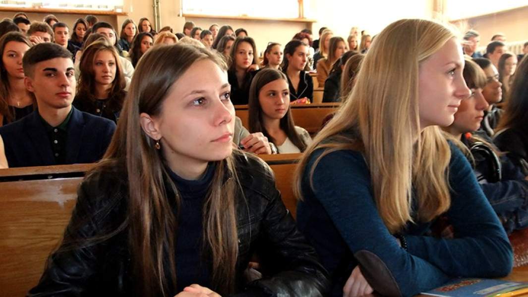 Студенты во время обучения