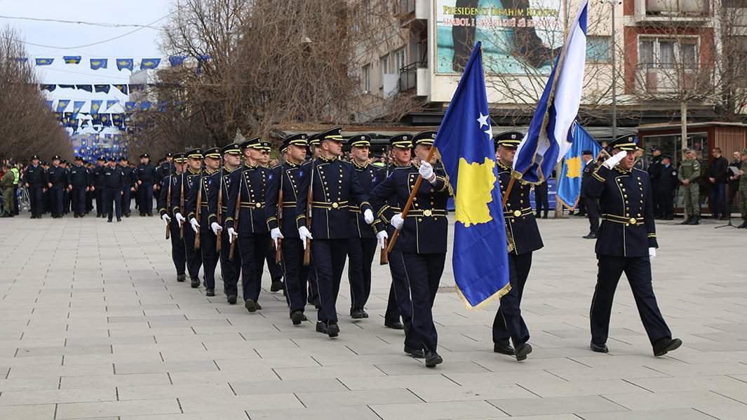 Парад в Приштине