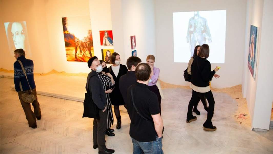 Выставка произведений, созданных нейросетью StyleGAN2 в Санкт-Петербурге